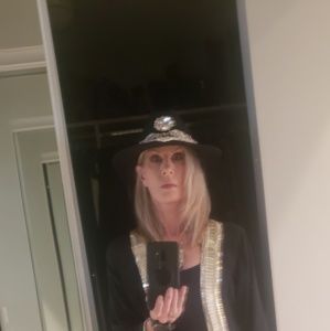 Meet your Posher, Cindy